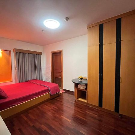 Grand Diamond Condo Suites Bangkok Exterior foto