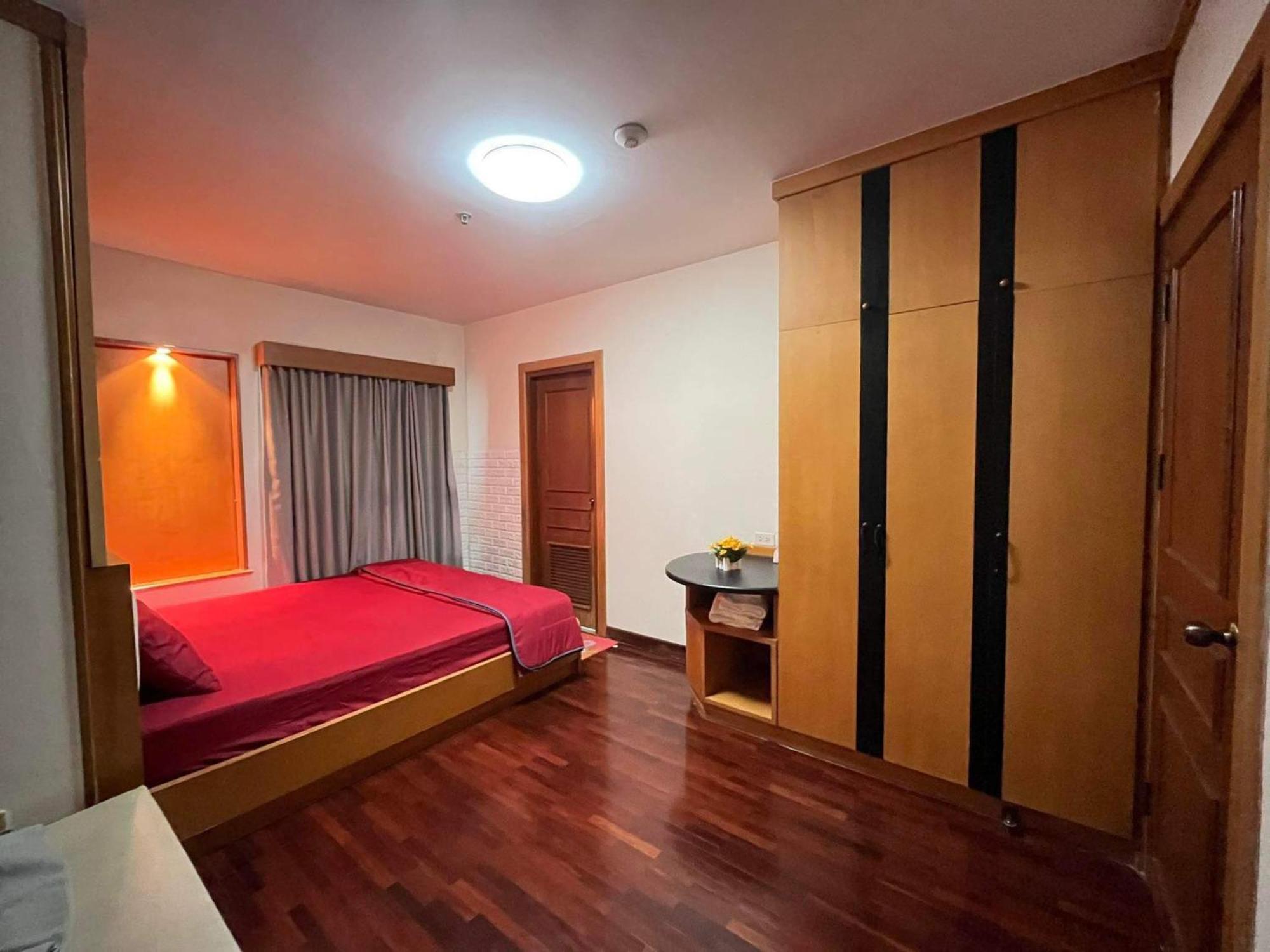 Grand Diamond Condo Suites Bangkok Exterior foto