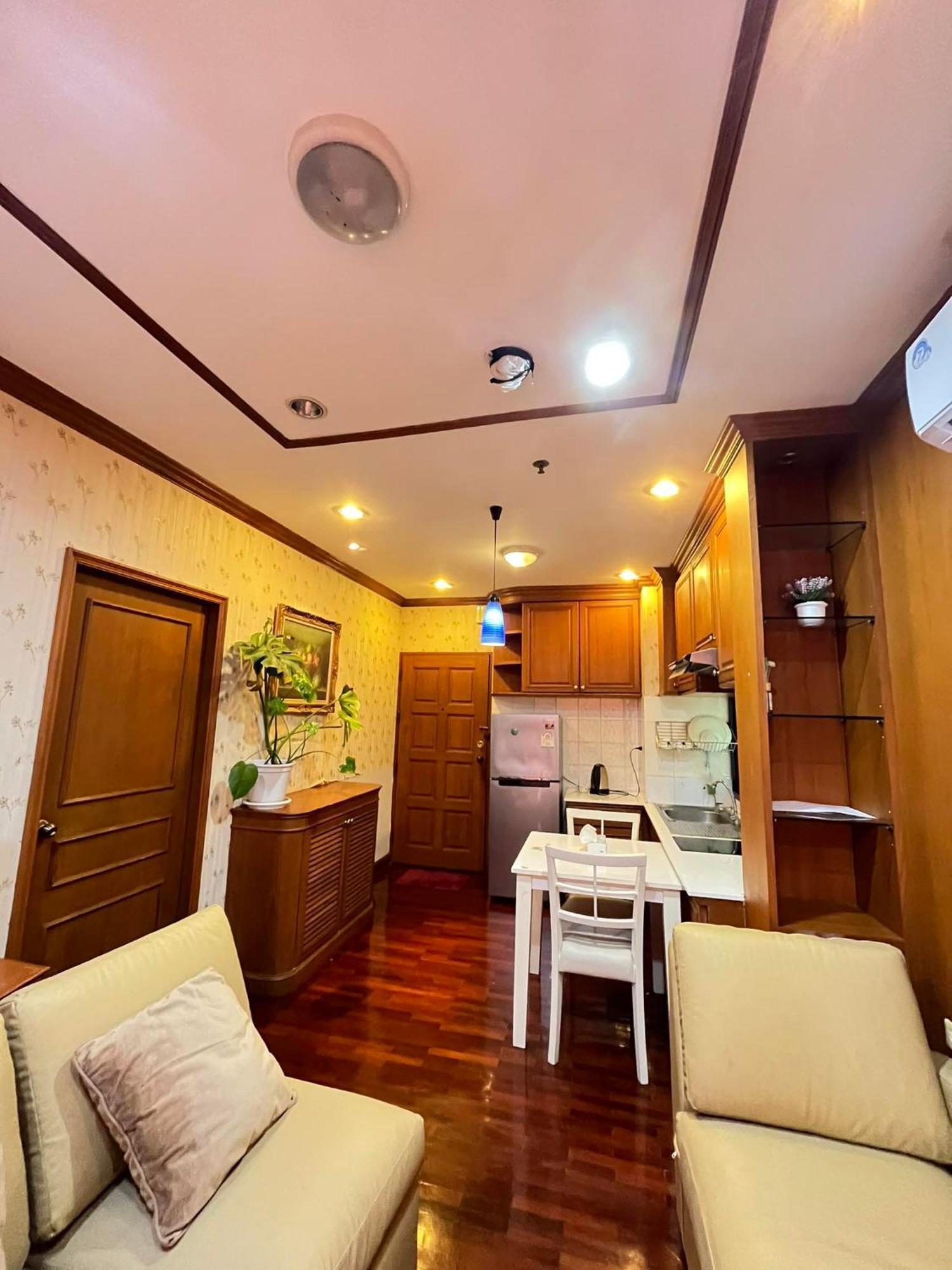 Grand Diamond Condo Suites Bangkok Exterior foto