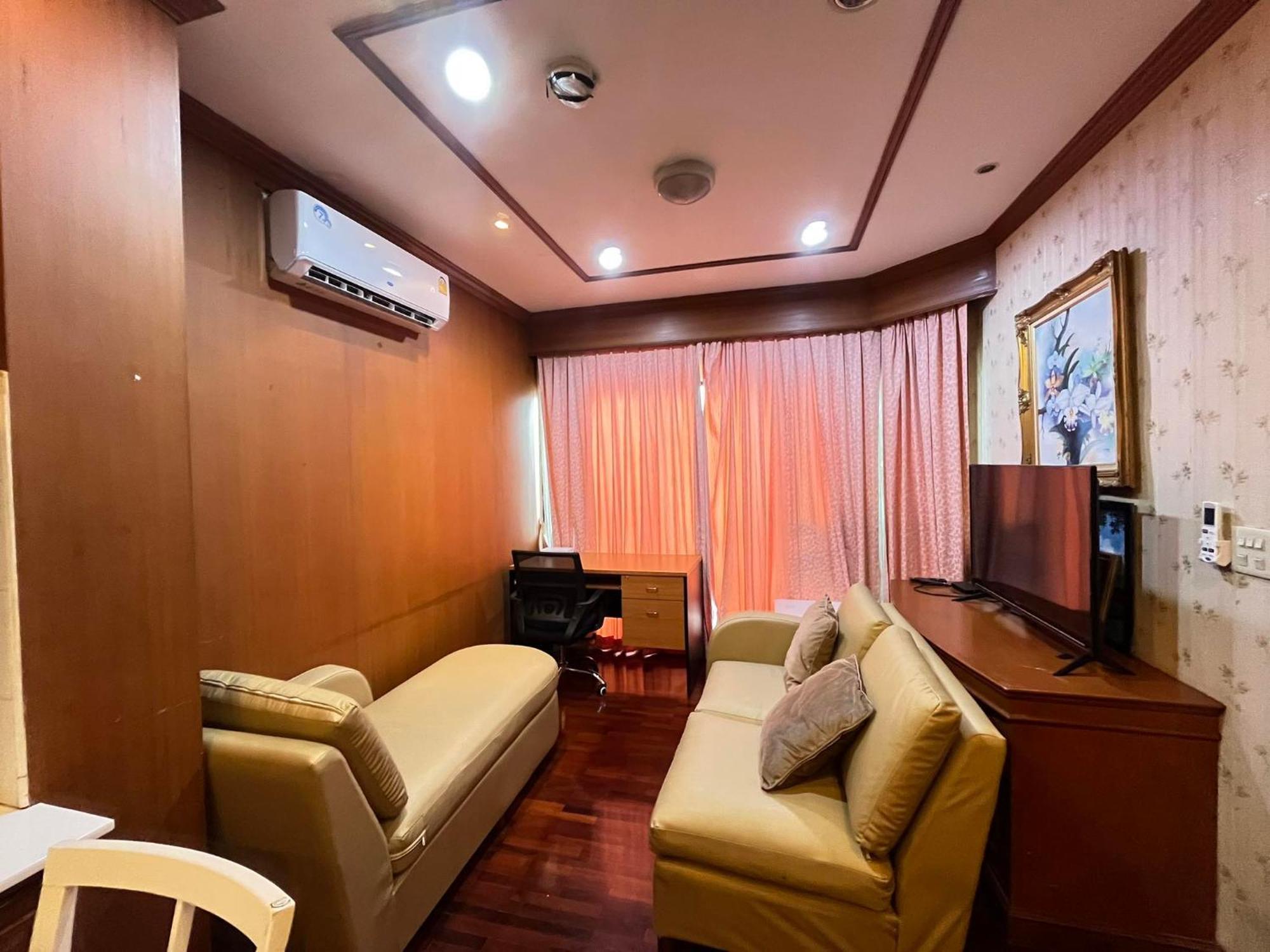 Grand Diamond Condo Suites Bangkok Exterior foto